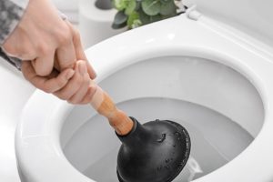 5 Tips Mudah Mengatasi WC Rumah Mampet Pasti Kembali Normal