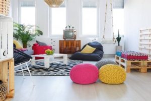 Tips Dekorasi Ruang Tamu Tanpa Sofa Yang Menarik dan Tetap Nyaman
