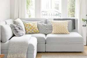 Cara Memilih Sofa untuk Ruang Tamu Kecil agar Tetap Nyaman dan Lega